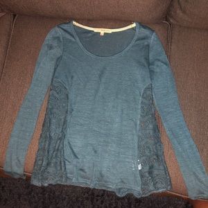 Long sleeve shirt with lace